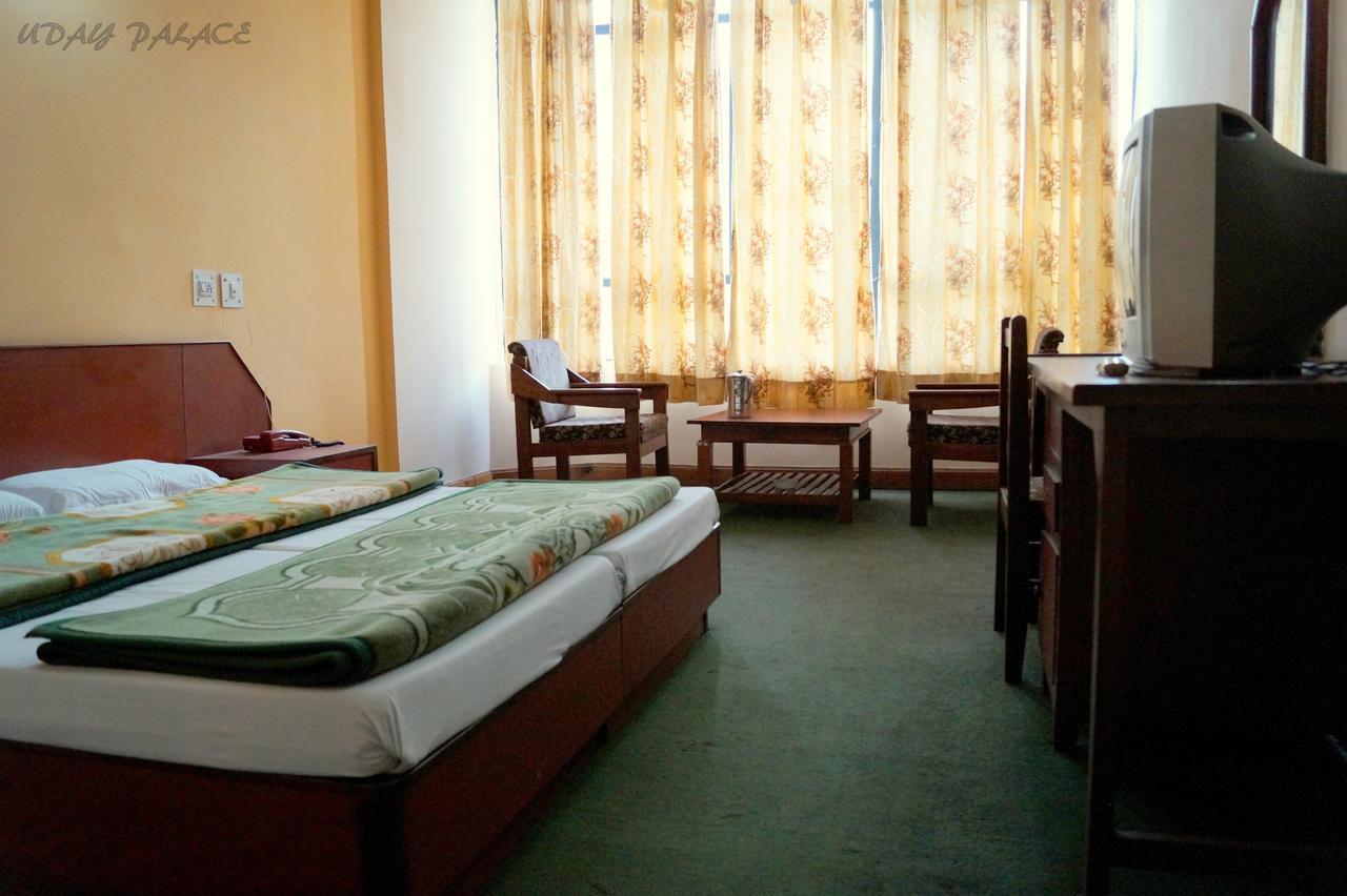Hotel Uday Palace Pipalkoti Eksteriør billede