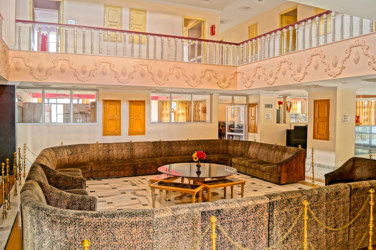 Hotel Uday Palace Pipalkoti Eksteriør billede
